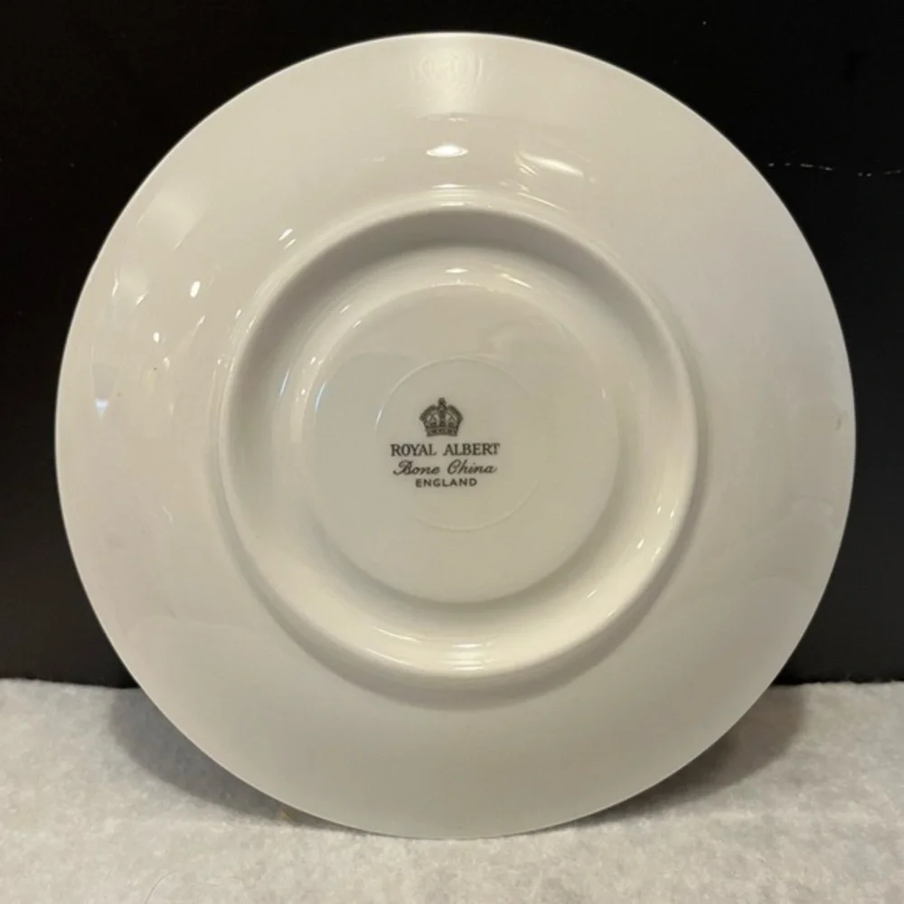 Royal Albert vintage royal